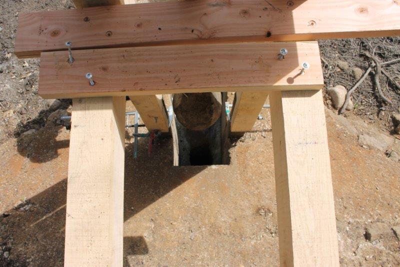 Ponton bois et pelle en bois pour un étang des Deux-Sèvres